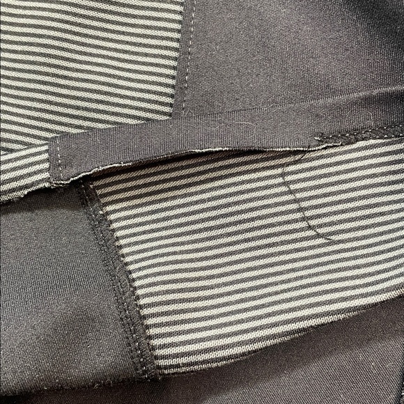Athleta Black Striped Quarter-Zip Activewear Pullover Size M | GUC/Flaw - Picture 8 of 8